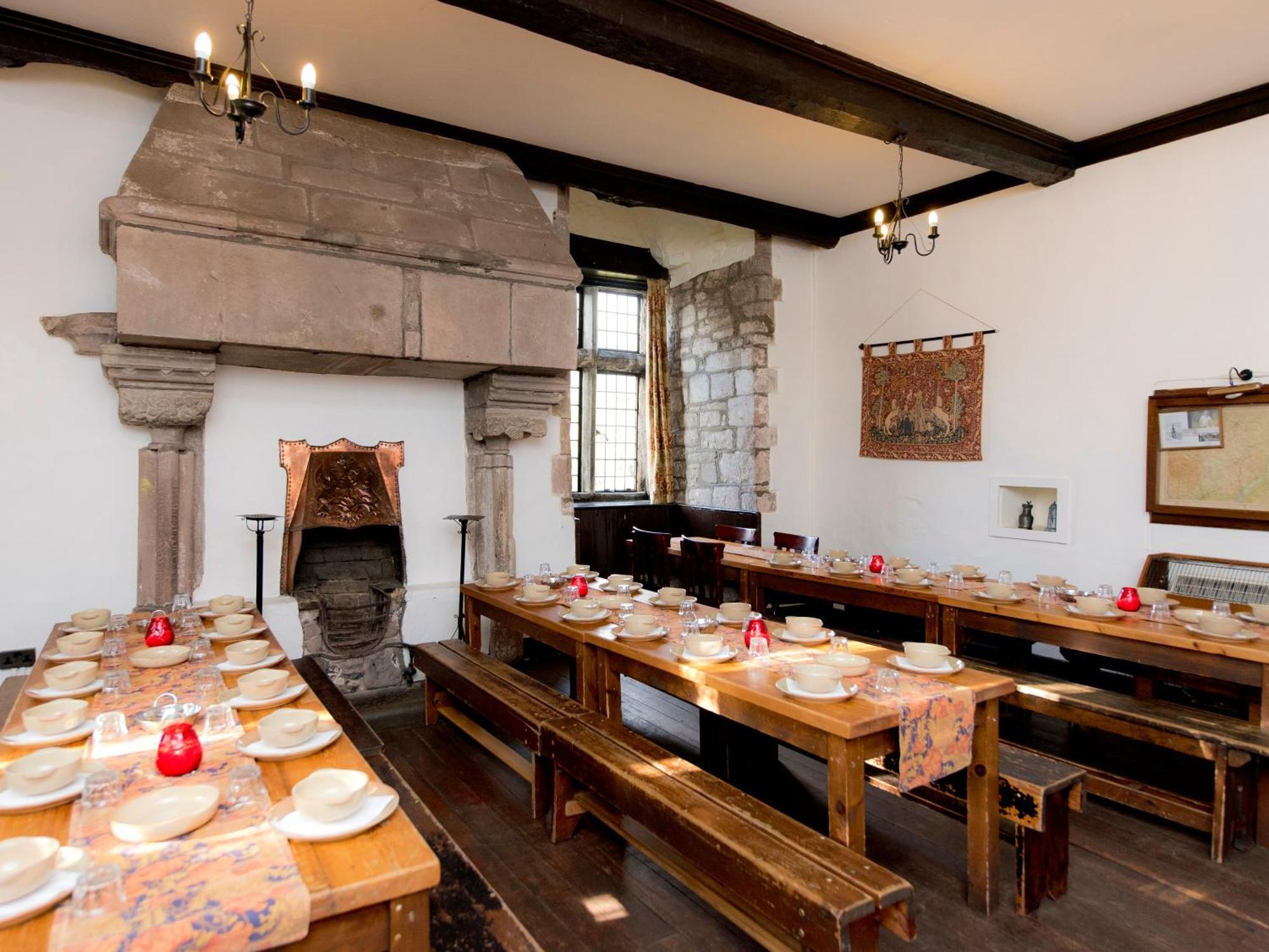 Yha St Briavels Castle Hostel Saint Briavels ภายนอก รูปภาพ